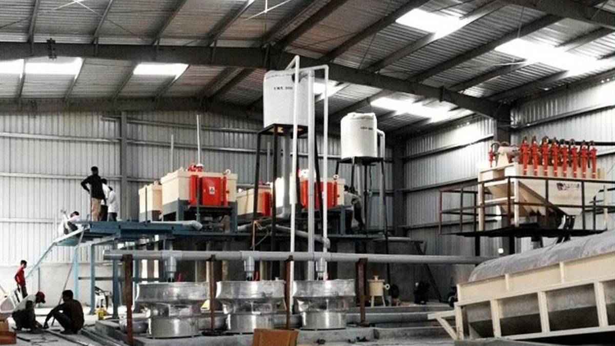 PTMS electromagnetic slurry separators installed on a kaolin wet processing line (PTMS project photo)